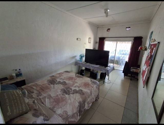 3 BEDROOM HOUSE FOR SALE IN BIRCHLEIGH NORTH